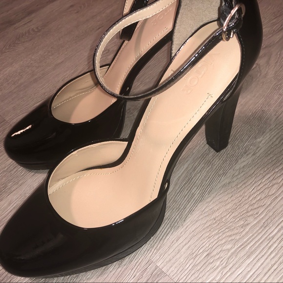 Victor Alfaro Patent Pumps Sz10 - Picture 3 of 8